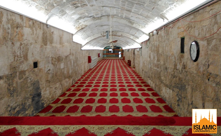 Tunnel towards Musallah Marwani