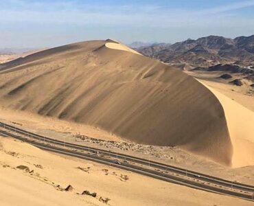 Katheeb al-Hannan the sand mountain
