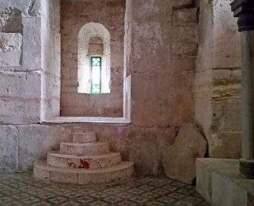 Inside the chamber of Maryam (عليها السلام).