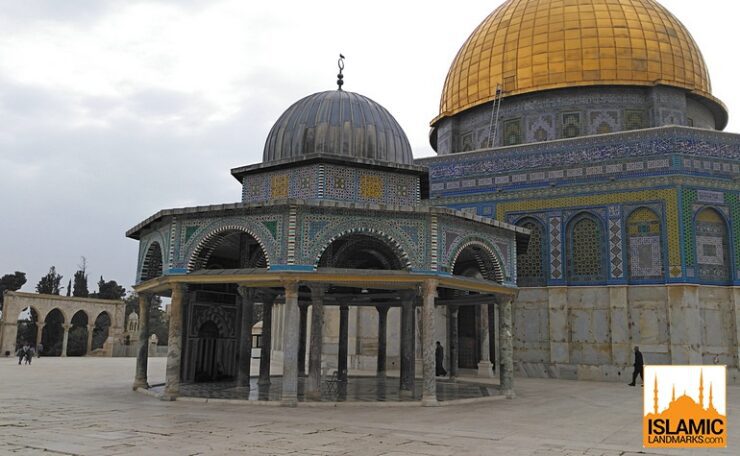 The Dome of the Chain next to the Dome of the Rock