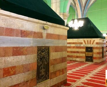 Tomb of Ishaq (عليه السلام) and Rifqah (عليها السلام)