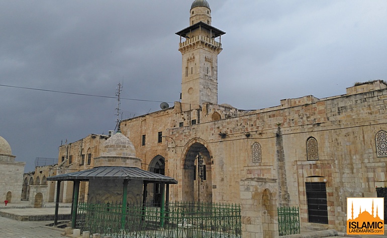 Gate of the Chain Minaret