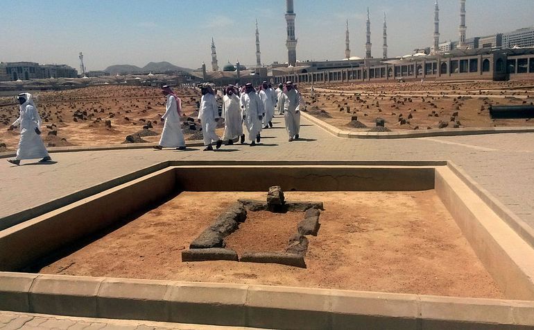 The grave of Uthman (رضي الله عنه)