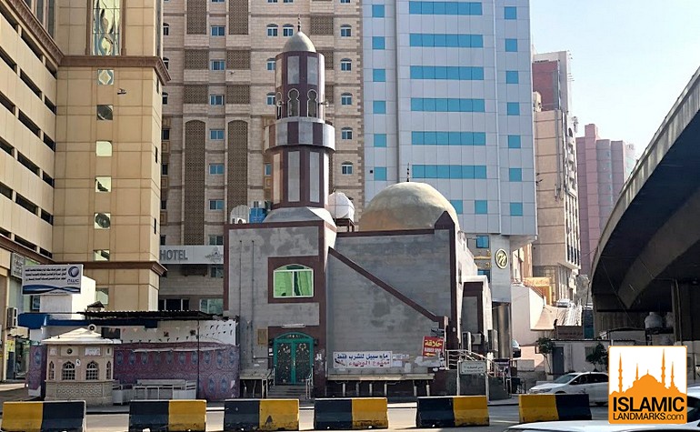 External view of Masjid Shajarah
