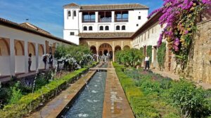 the generalife palace in spain
